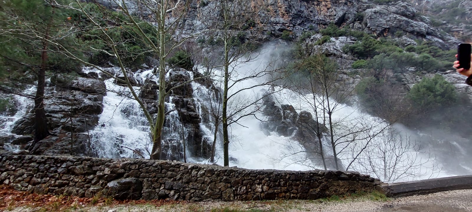 Kuraklıktan Coşkun Sulara: Üzümdere Irmağı Yeniden Hayat Buldu! - Görsel 10