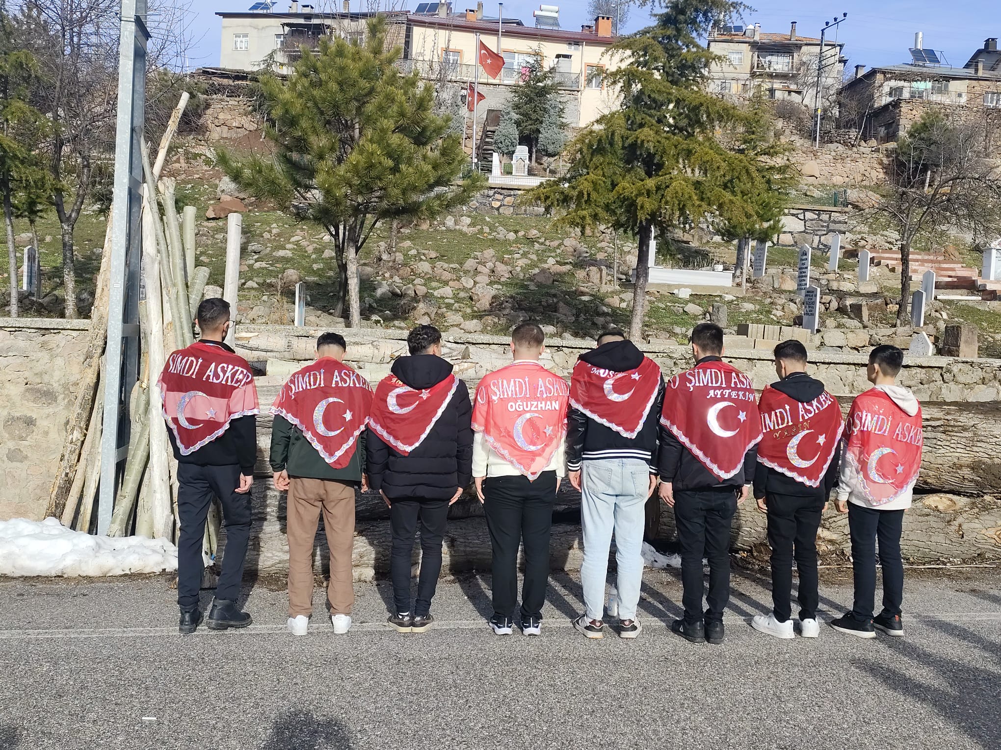 Ketenli’de Duygulandıran Veda: Asker Adaylarından Şehitlere "Vefa" Selamı - Görsel 1