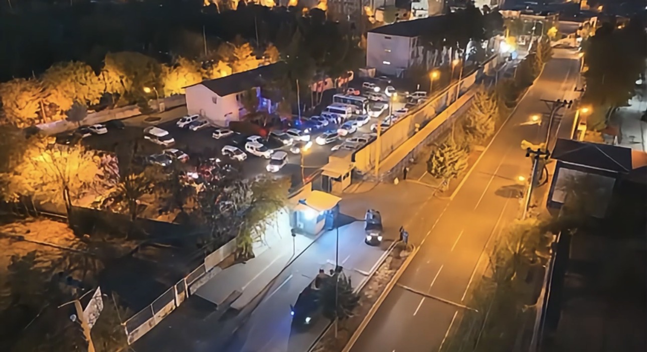 Sahte ‘araç muayene randevusu’ dolandırıcılığına 14 ilde ‘Son istasyon’ operasyonu: 25 tutuklama - Görsel 5