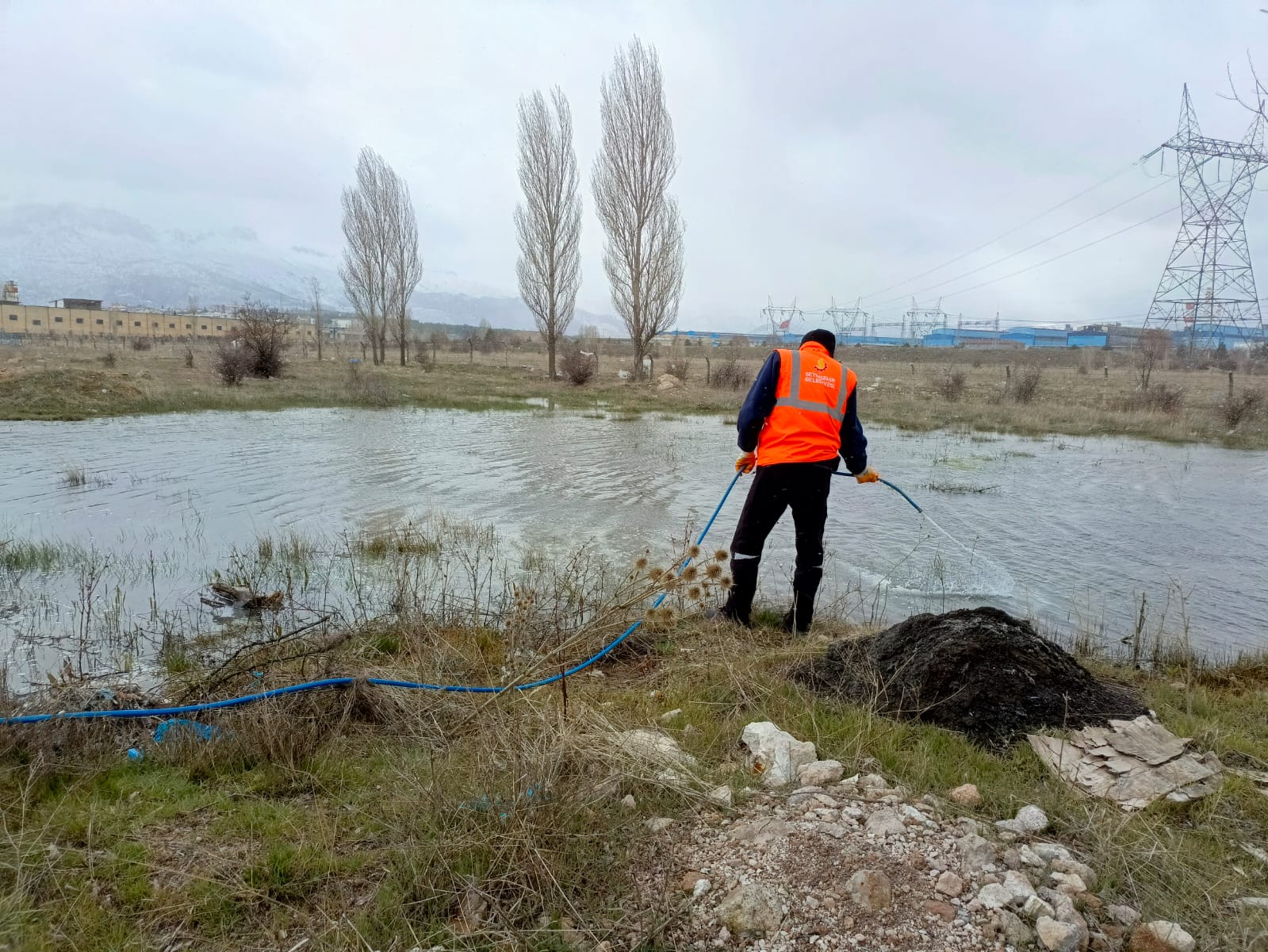 SEYDİŞEHİR BELEDİYESİNDEN  LARVASİT İLAÇLAMA ÇALIŞMASI - Görsel 7