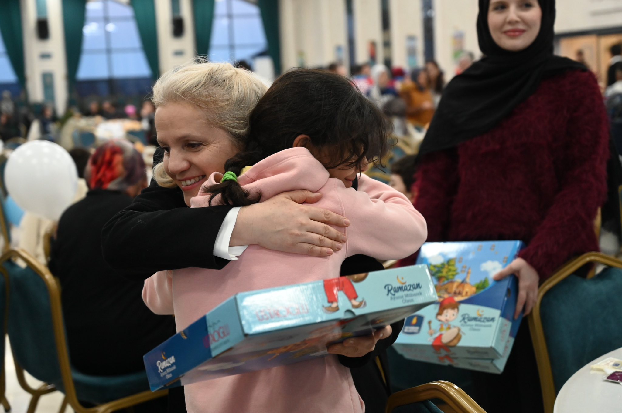 BAŞKAN USTAOĞLU ÖKSÜZ VE YETİM ÇOCUKLARLA BULUŞTU  - Görsel 3