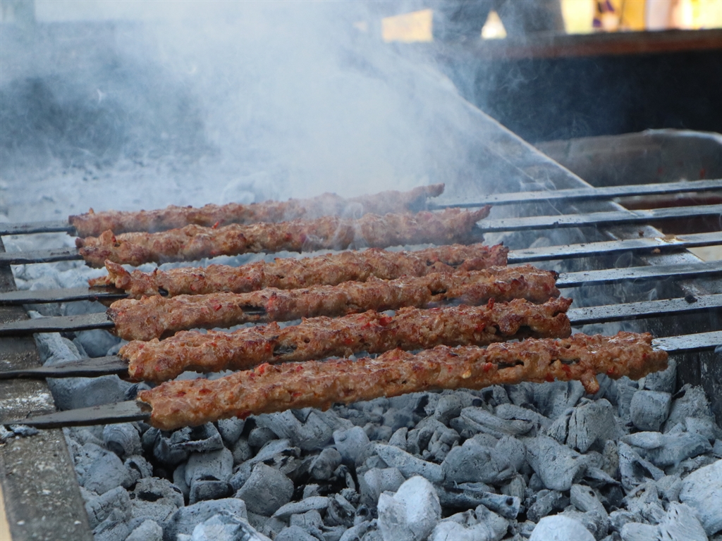 Adana- Sabah ciğer, öğlen kebap, gece şırdan yiyen Adanalılara 'obezite' uyarısı - Görsel 4