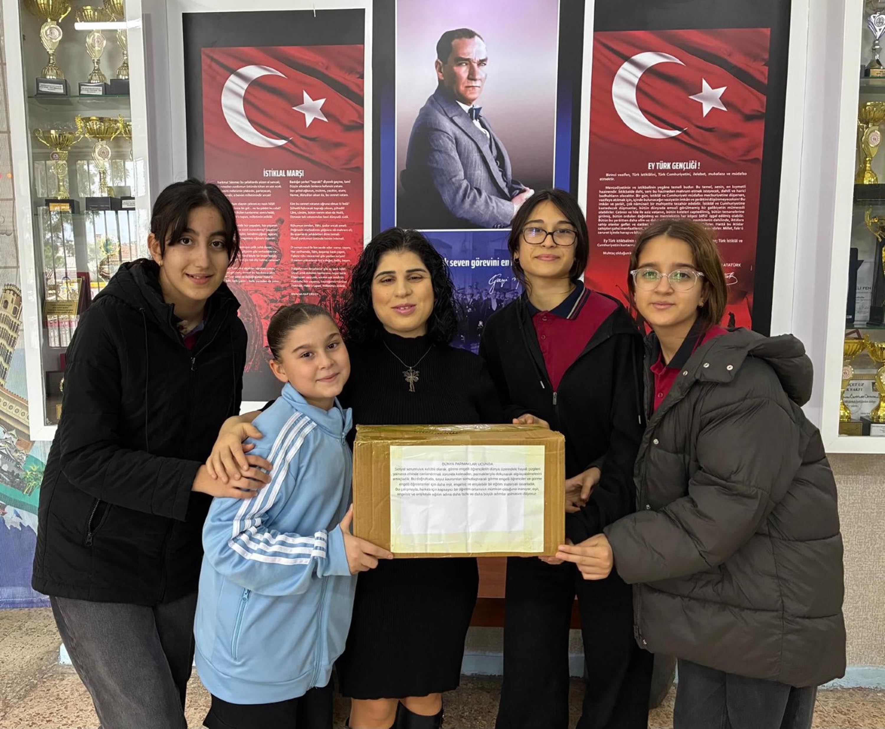 Görme engelli Seda öğretmenden 'Dünya parmaklarının ucunda' projesi - Görsel 4