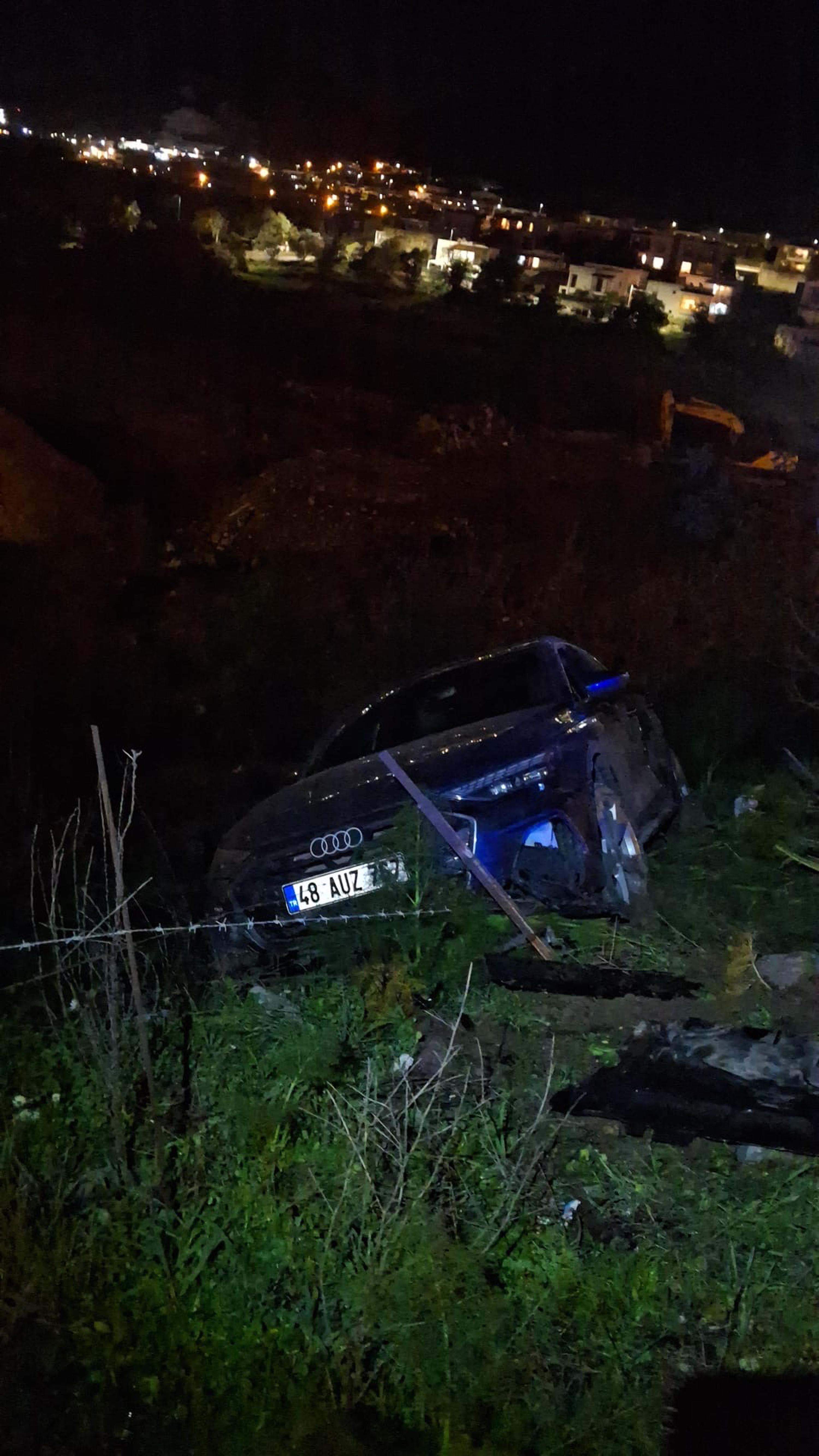 Kaza yaptığı yere geri dönerken otomobil çarptı, hayatını kaybetti - Görsel 4