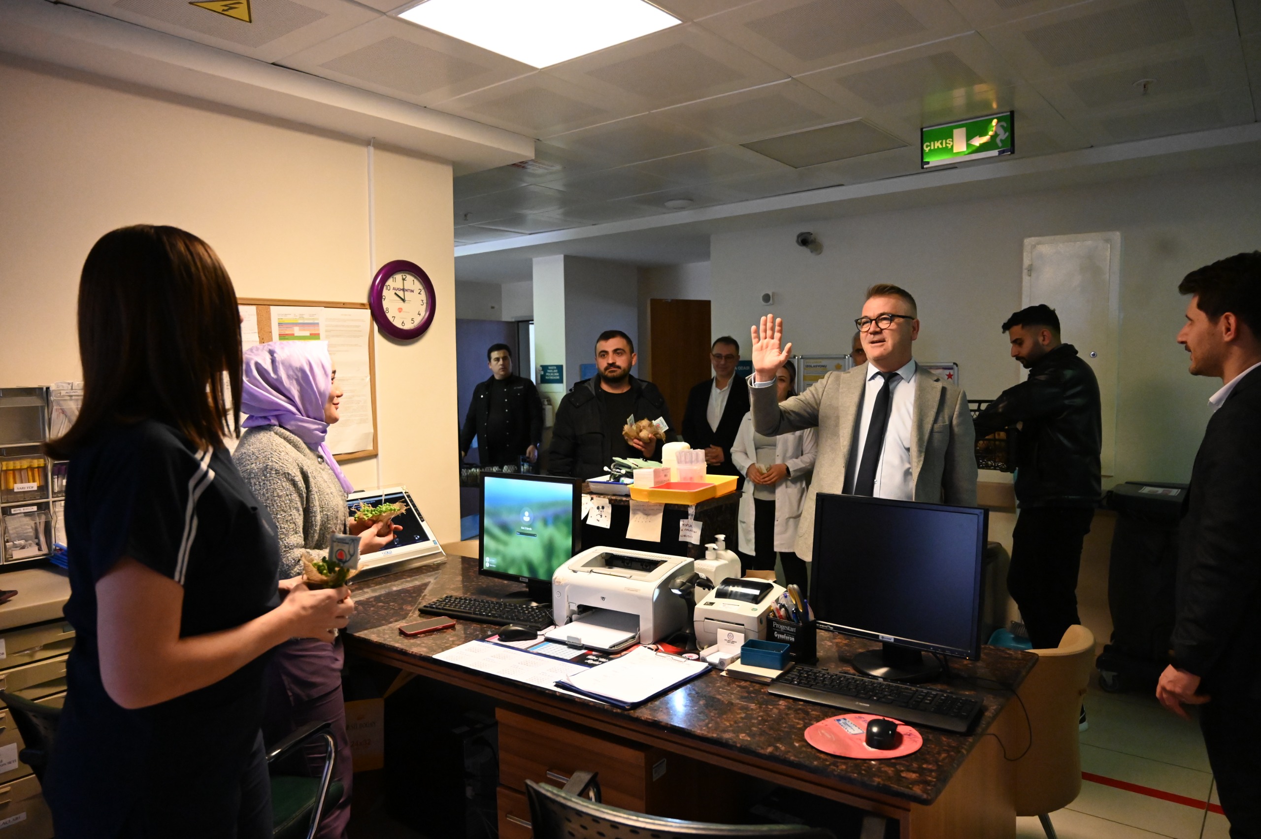 BAŞKAN USTAOĞLU’NDAN  SAĞLIK ÇALIŞANLARINA ZİYARET  - Görsel 4