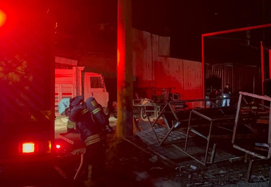 Seydişehir’de Korkutan Gece: Yangın Tüpü İmalathanesinde Yangın Paniği! - Görsel 1