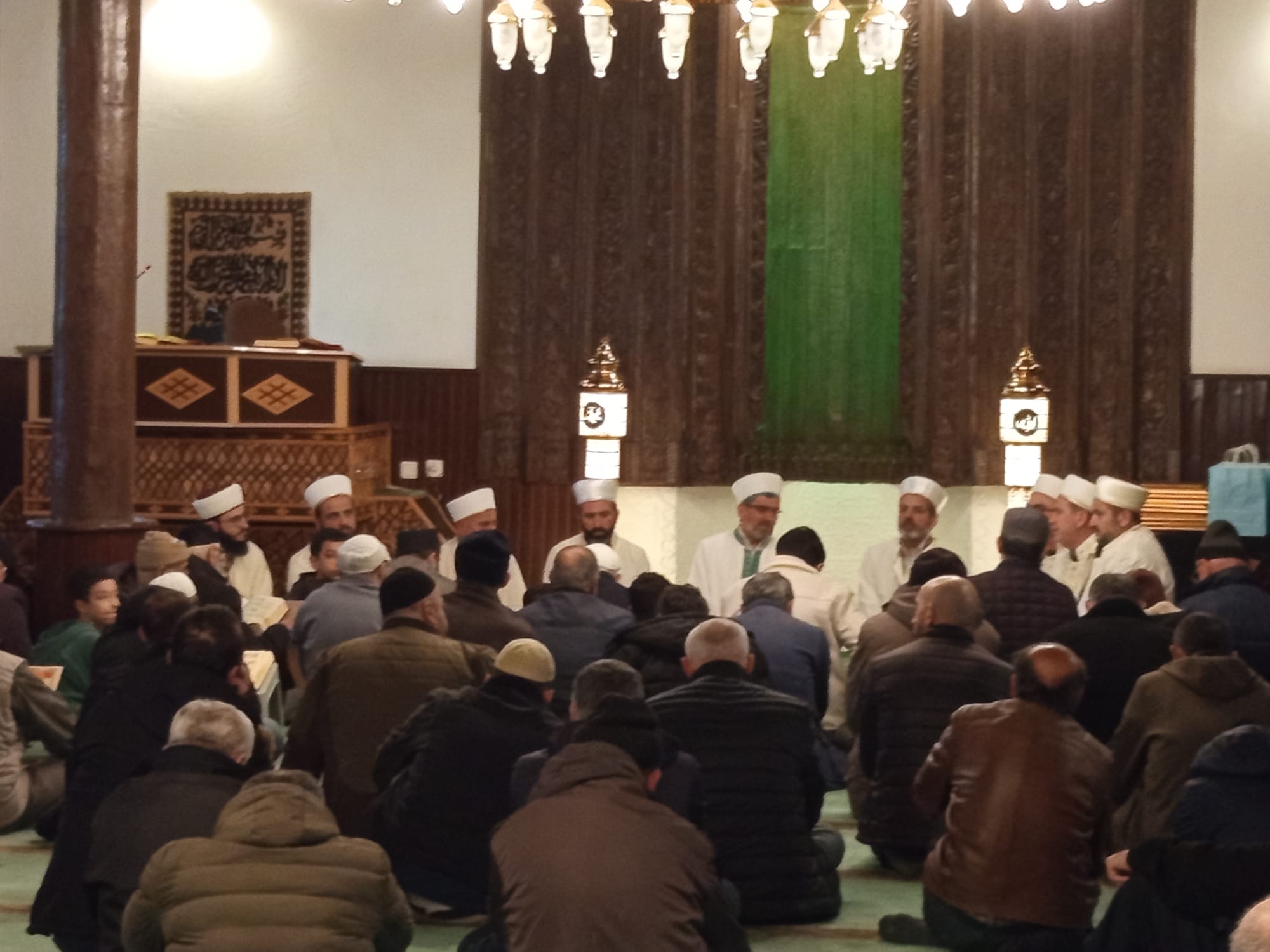 ​Seydişehir’de Ramazan’a Duygulu Veda: Arife Günü Camiler Doldu Taştı - Görsel 2