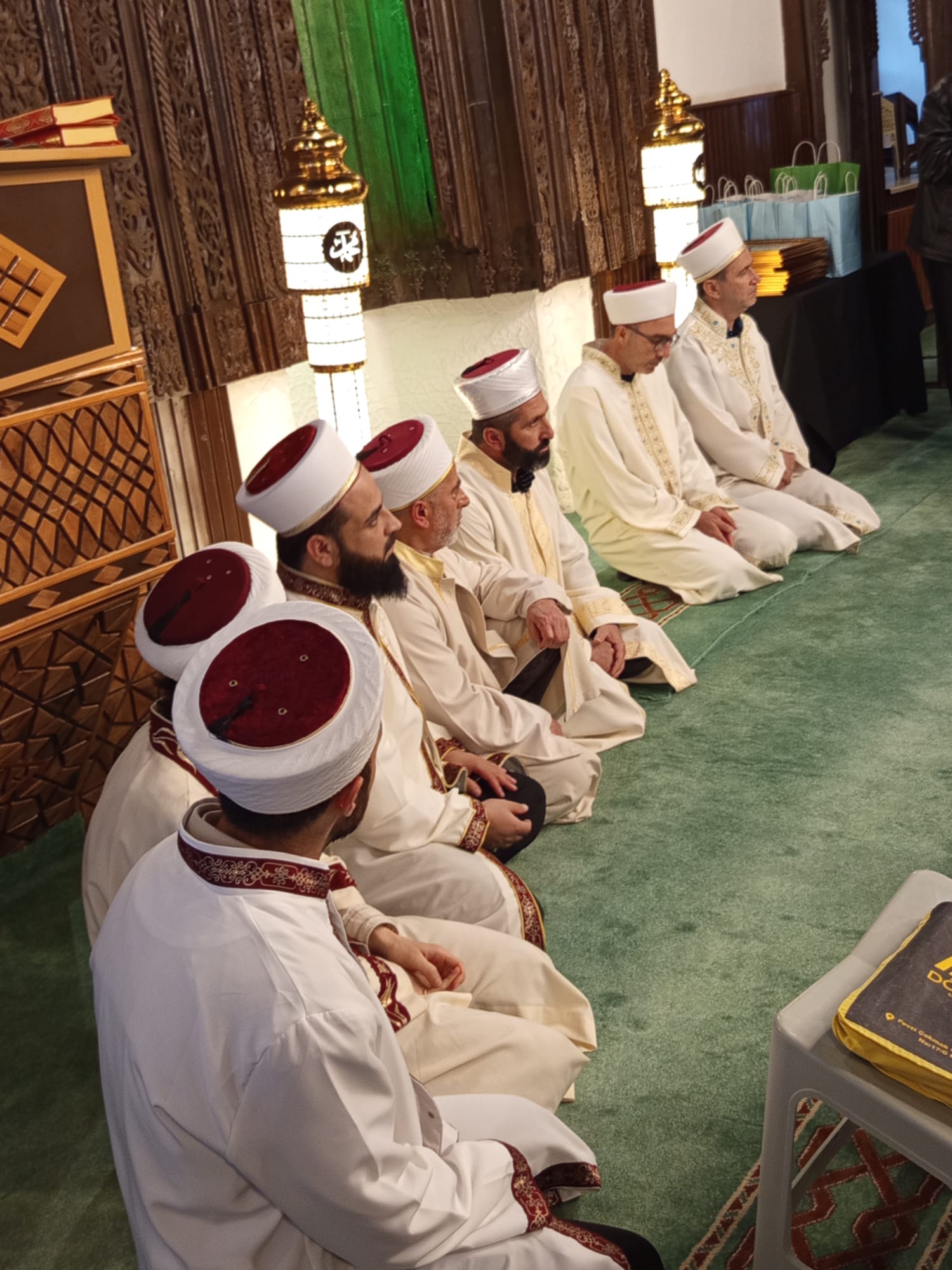 ​Seydişehir’de Ramazan’a Duygulu Veda: Arife Günü Camiler Doldu Taştı - Görsel 6