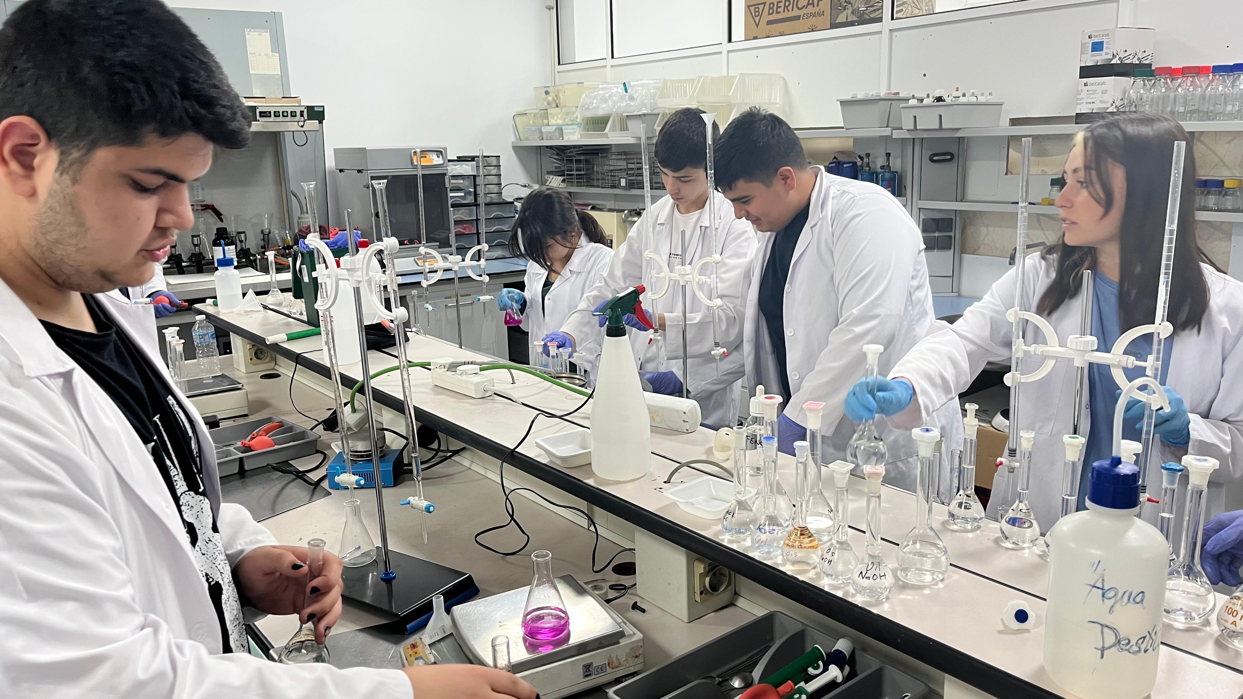 ENDÜSTRİ MESLEK LİSESİ KİMYA ÖĞRENCİLERİ İSPANYA’DA ERASMUS PROJESİ EĞİTİMİNDE. - Görsel 5