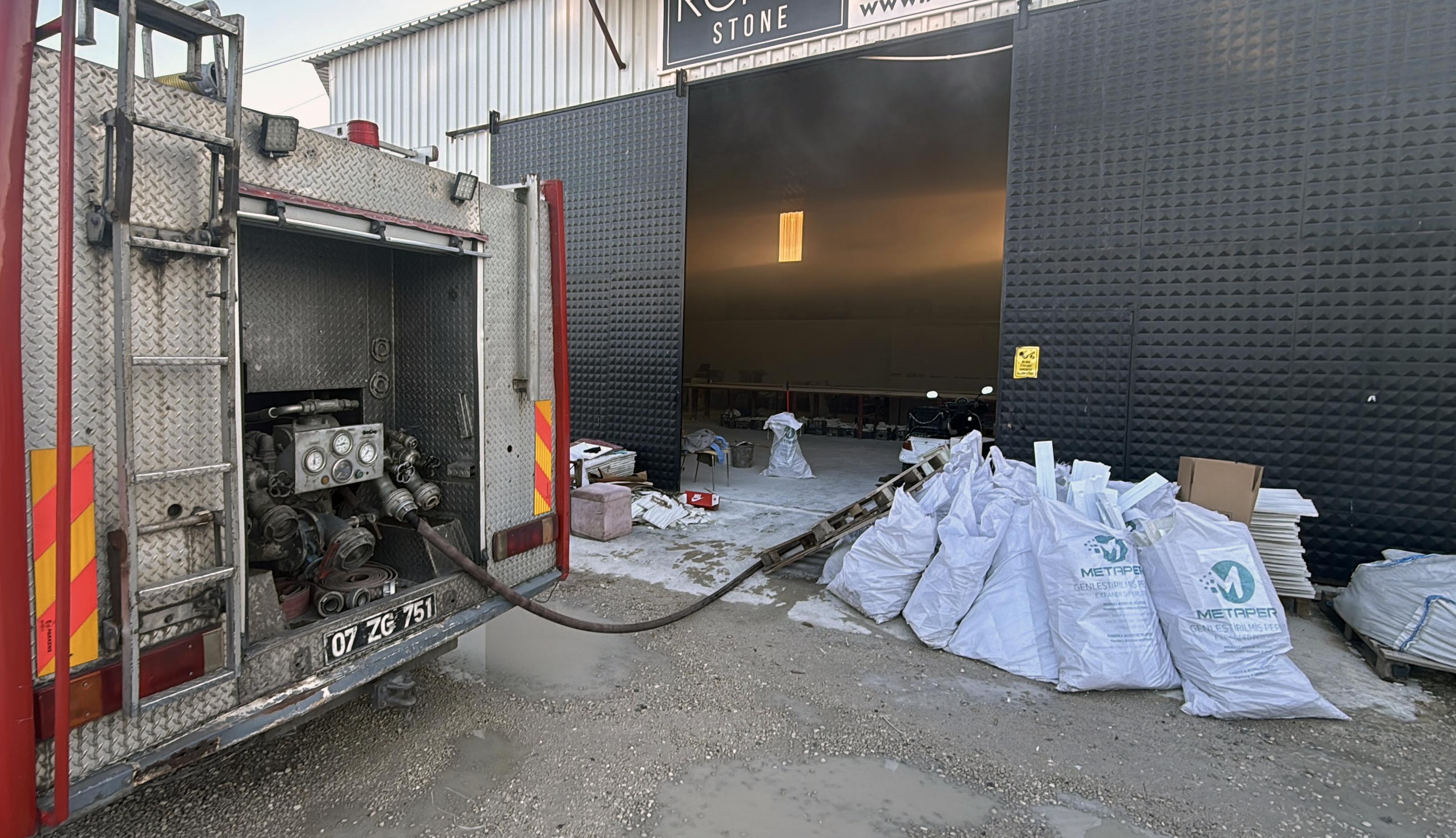 Maaşını alamadığı iddiasıyla iş yerini ateşe verdi - Görsel 6