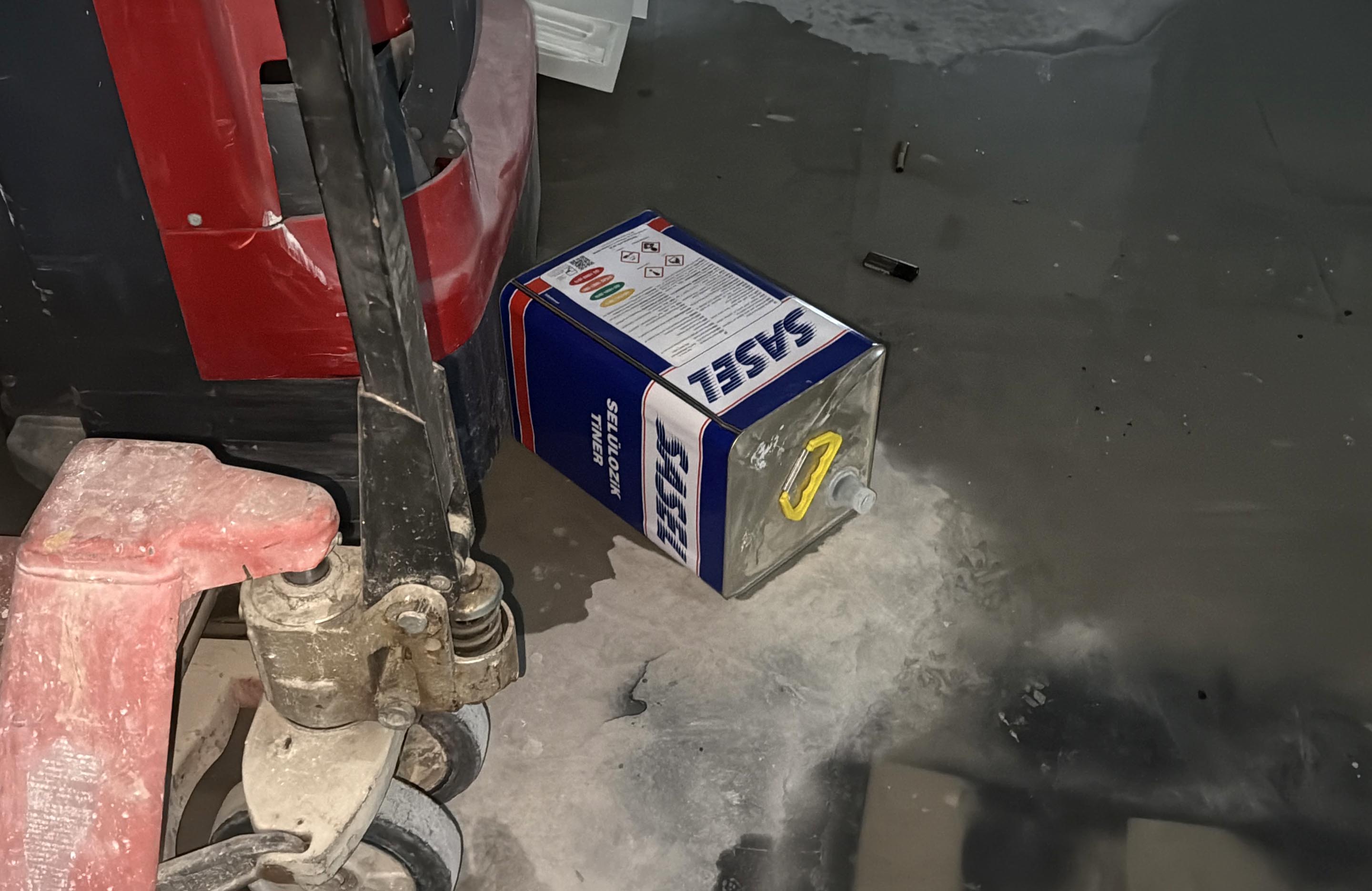 Maaşını alamadığı iddiasıyla iş yerini ateşe verdi - Görsel 7