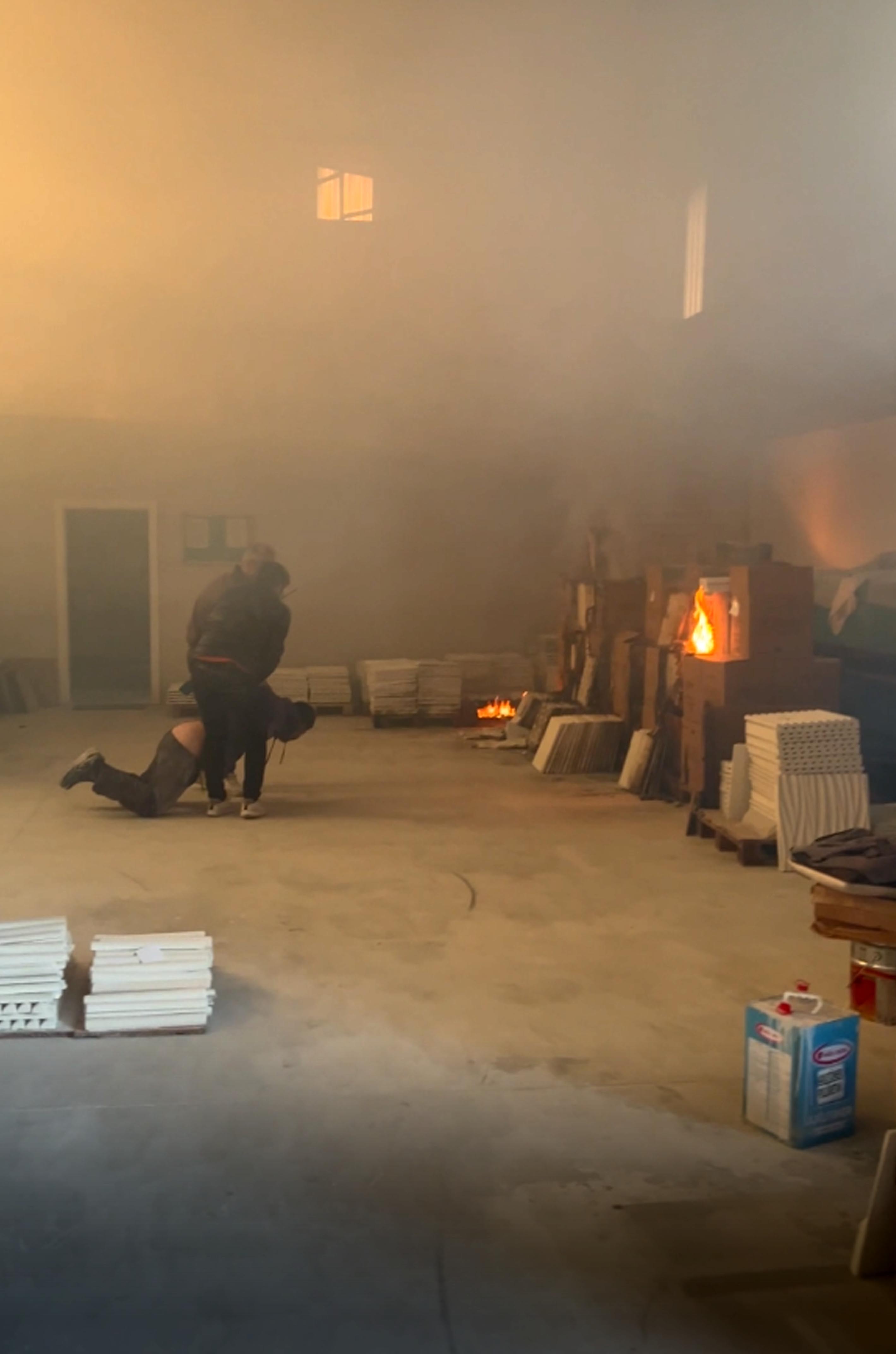 Maaşını alamadığı iddiasıyla iş yerini ateşe verdi - Görsel 8