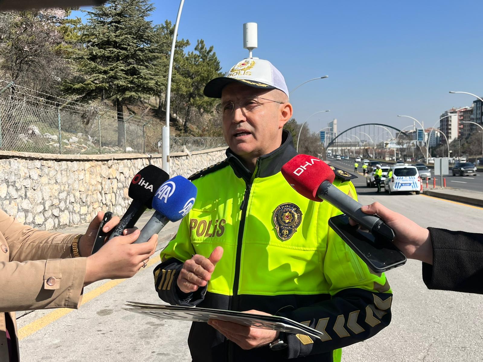 EGM Trafik Başkanı Mutlu: APP plaka denetimlerimiz 1 Nisan'da başlayacak - Görsel 1