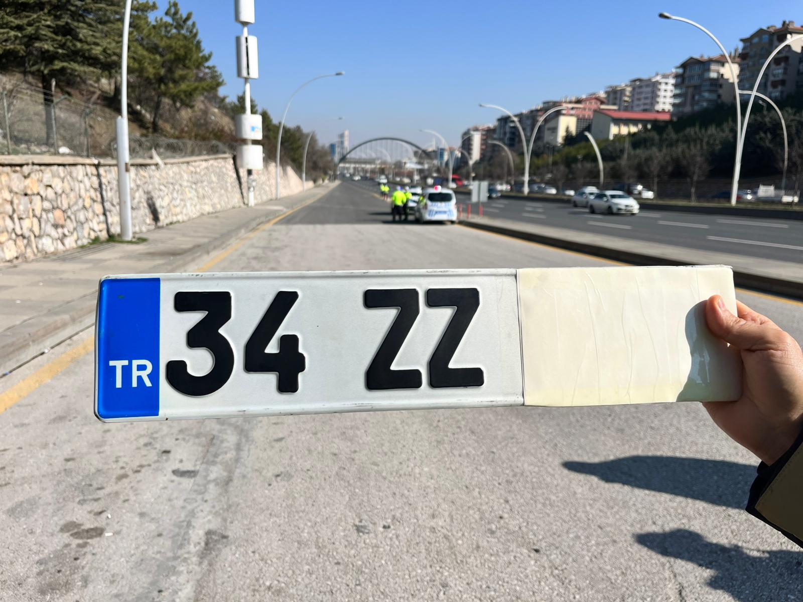 EGM Trafik Başkanı Mutlu: APP plaka denetimlerimiz 1 Nisan'da başlayacak - Görsel 2