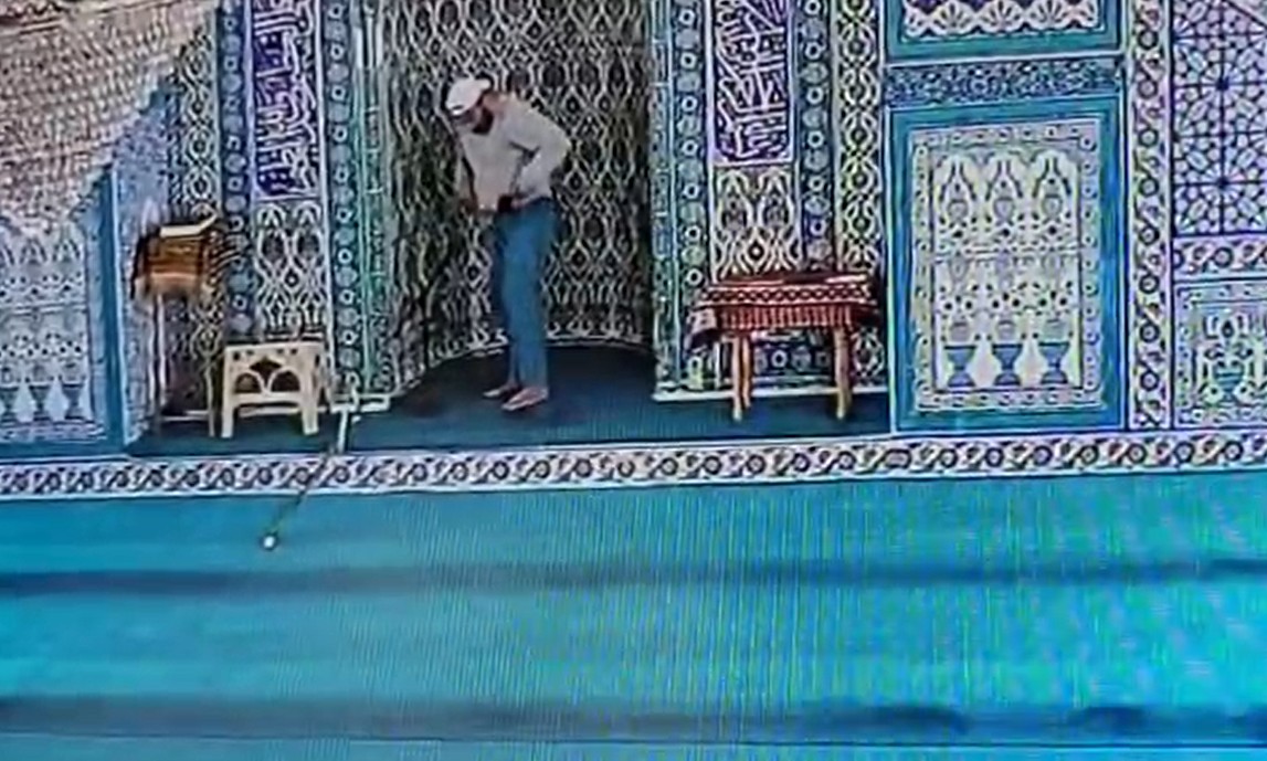 Cezaevinden izinli çıktı, girdiği 3 camideki ses sistemlerini sopayla kırıp söktü - Görsel 2