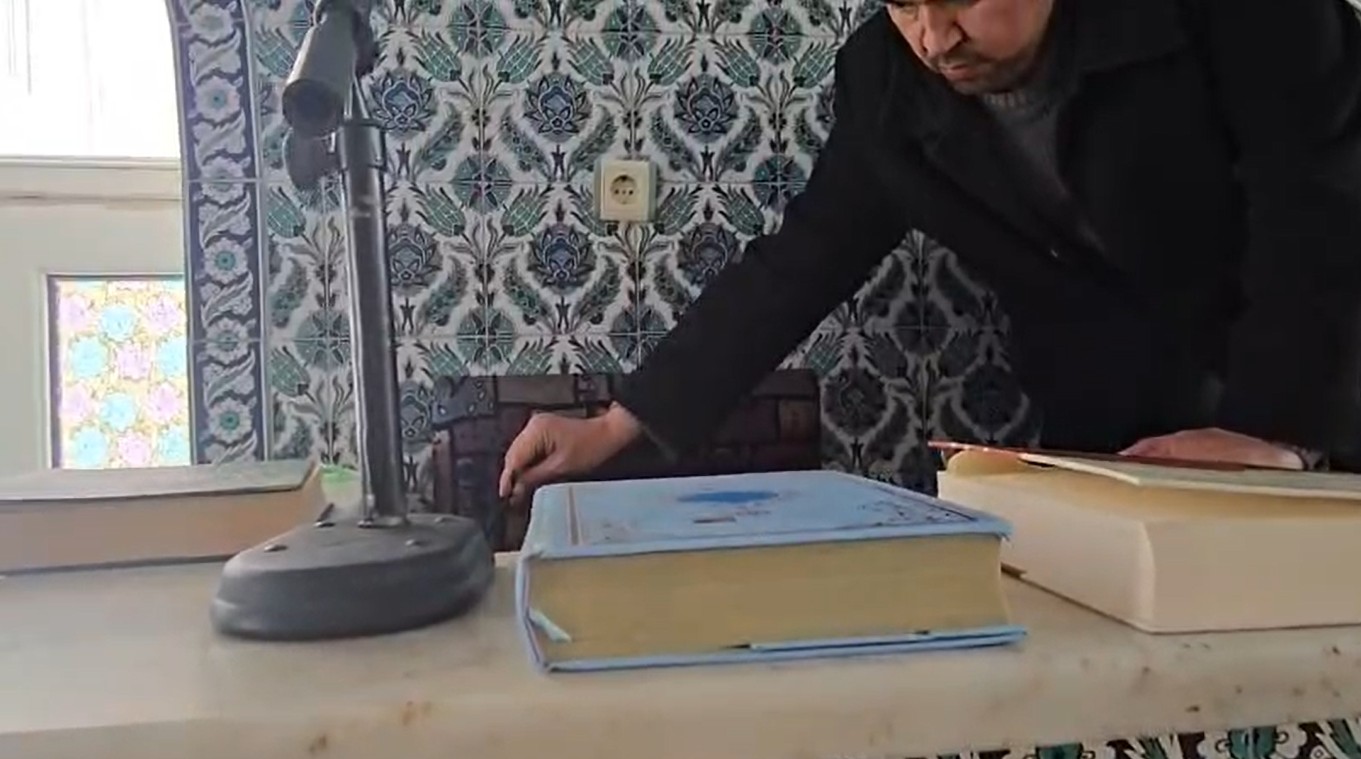 Cezaevinden izinli çıktı, girdiği 3 camideki ses sistemlerini sopayla kırıp söktü - Görsel 8