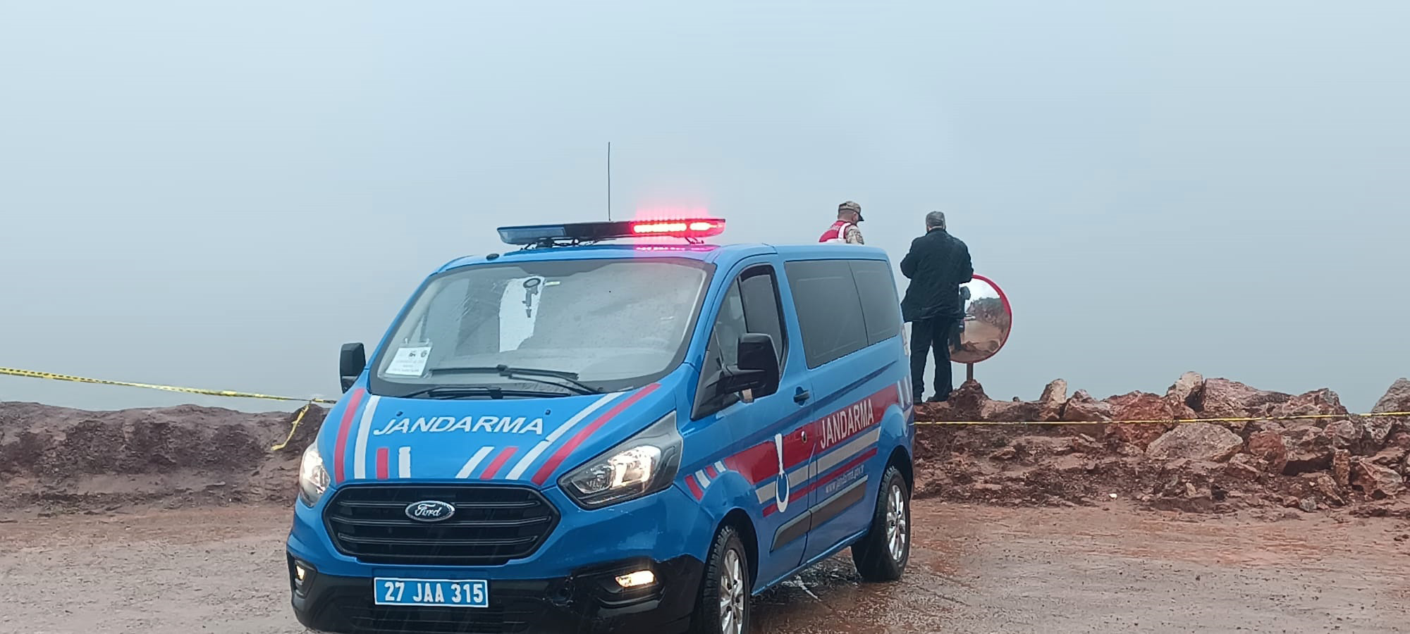 Gaziantep’te uçuruma devrilen TIR’ın 25  yaşında şoförü öldü - Görsel 4