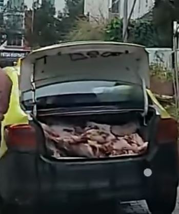 Taksinin bagajında et sevkiyatı yapan işletmeye ceza - Görsel 1