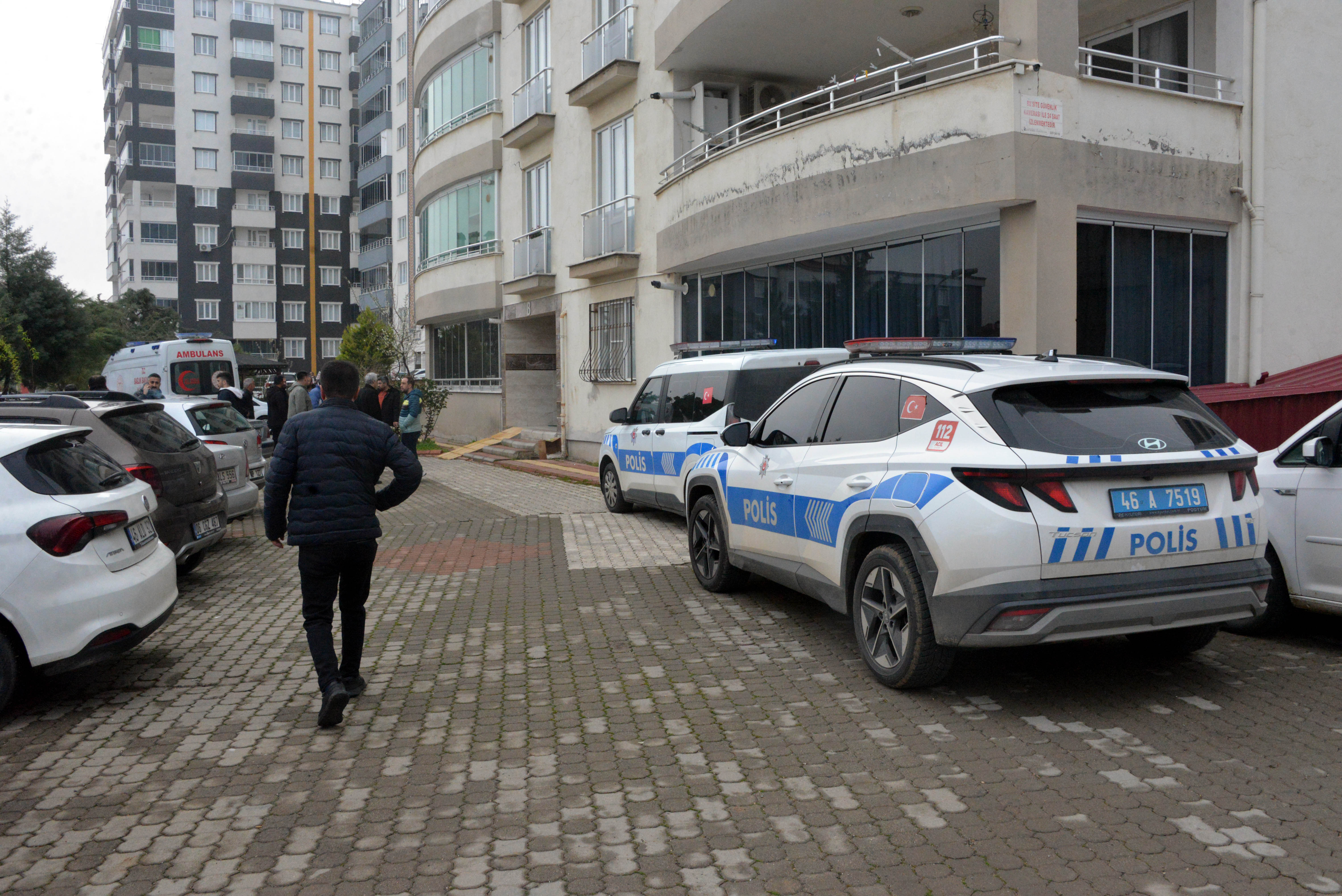 Kahramanmaraşta ;Tartıştığı babasını boğazını keserek öldürdü - Görsel 8