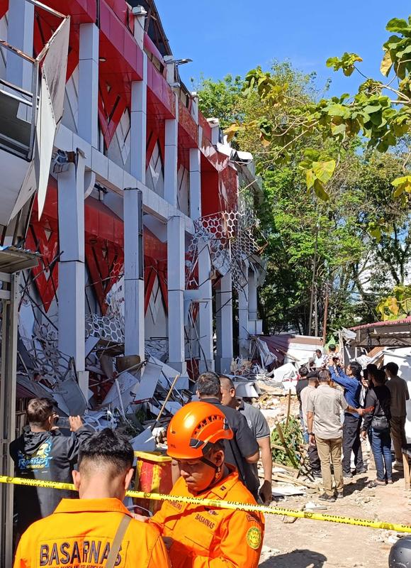 Endonezya açıklarında 7.4 büyüklüğünde deprem - Görsel 3