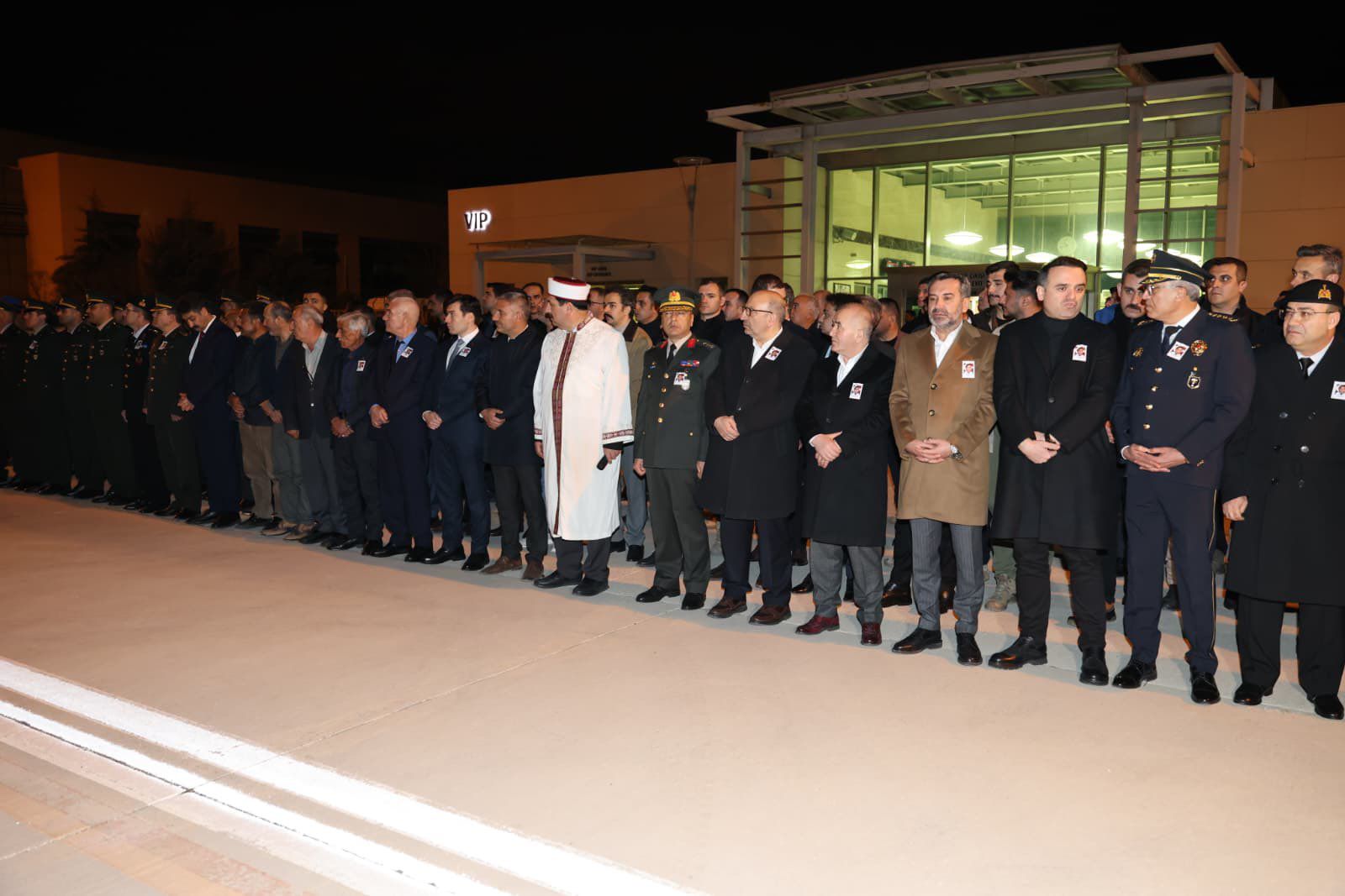 Şehit polis Seçkin Yalçın’ın cenazesi, memleketi Elazığ’a getirildi - Görsel 3