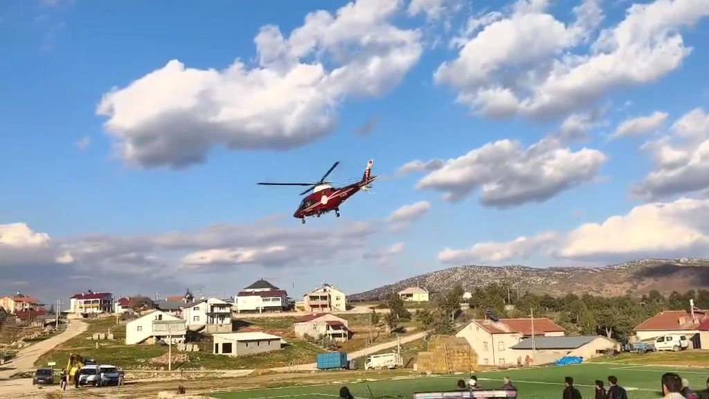 Bozkır'da Can Pazarı: Yaralı Genç İçin Helikopter Havalandı - Görsel 1