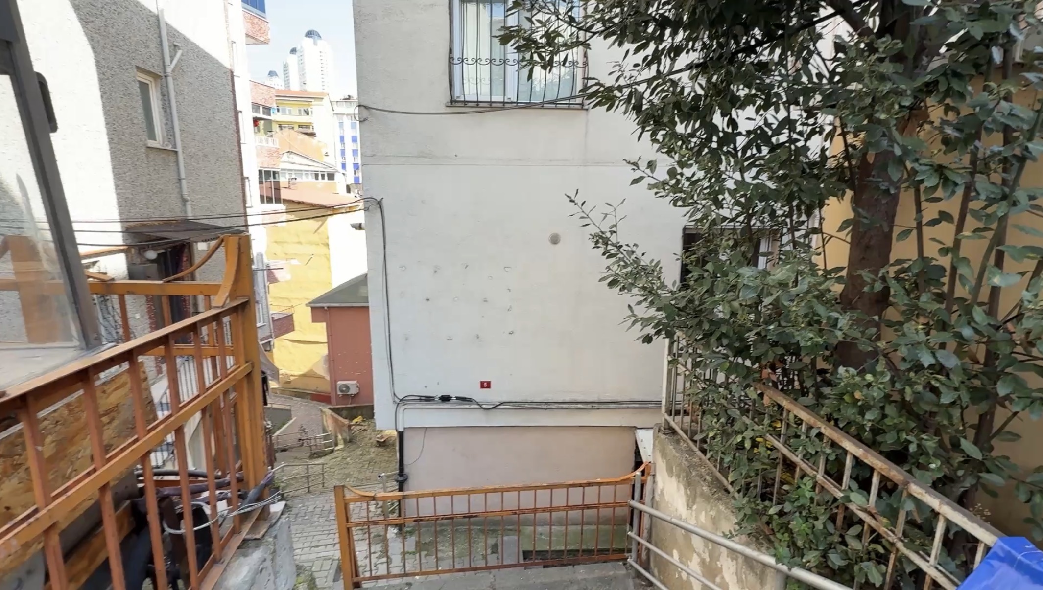 Kağıthane’de üsteğmen evinde başından vurulmuş halde ölü bulundu - Görsel 1