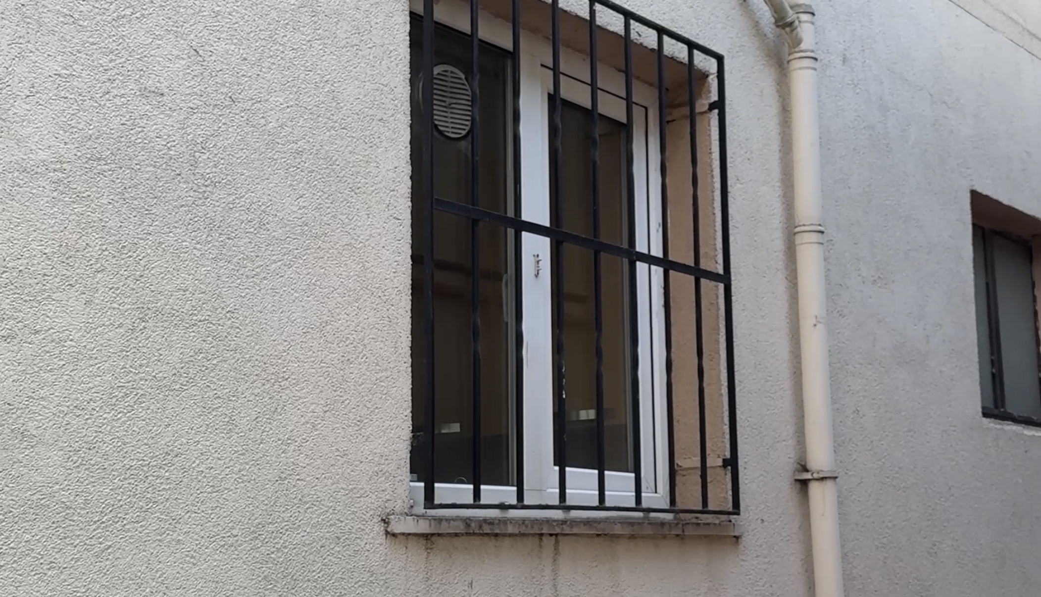 Kağıthane’de üsteğmen evinde başından vurulmuş halde ölü bulundu - Görsel 4