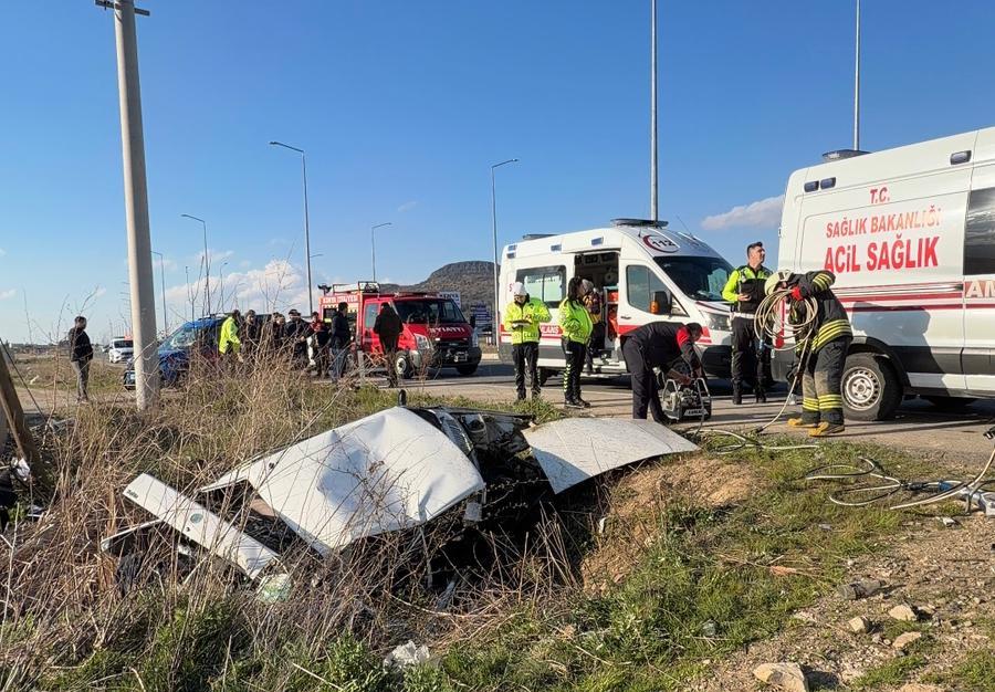 Seydişehir-Beyşehir Yolunda Trafik Kazası: 2 Yaralı - Görsel 3