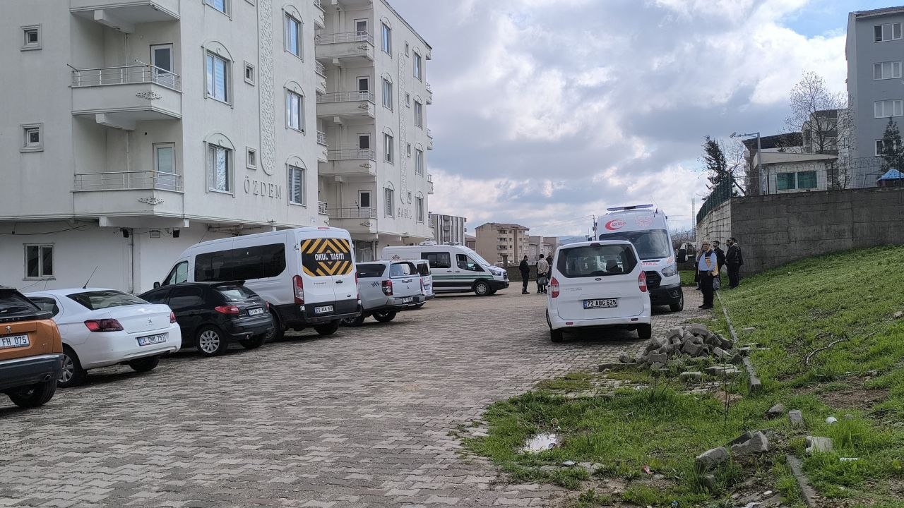 Batman- Ayşegül öğretmen, evinde ölü bulundu - Görsel 3