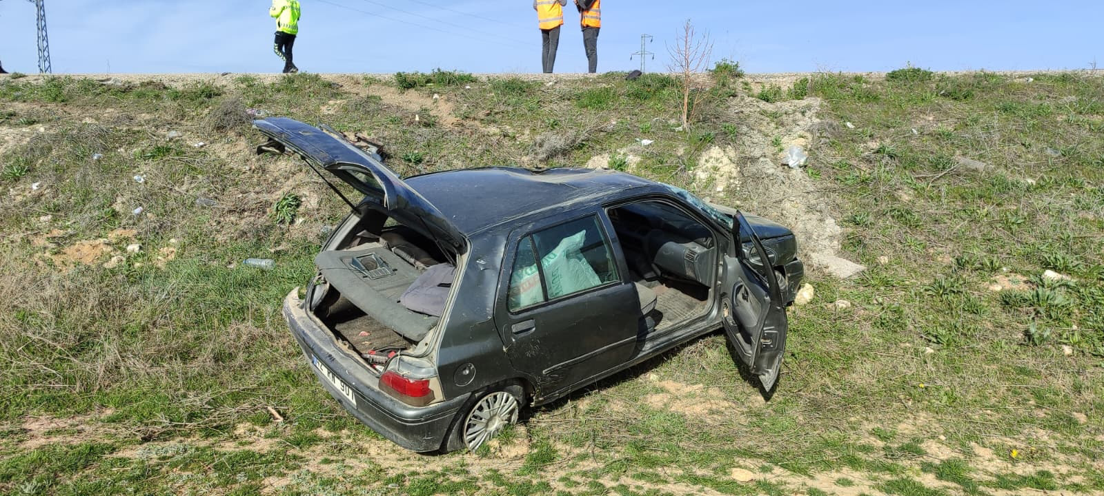 Konya'da 2 otomobil çarpıştı; 6 yaralı - Görsel 6
