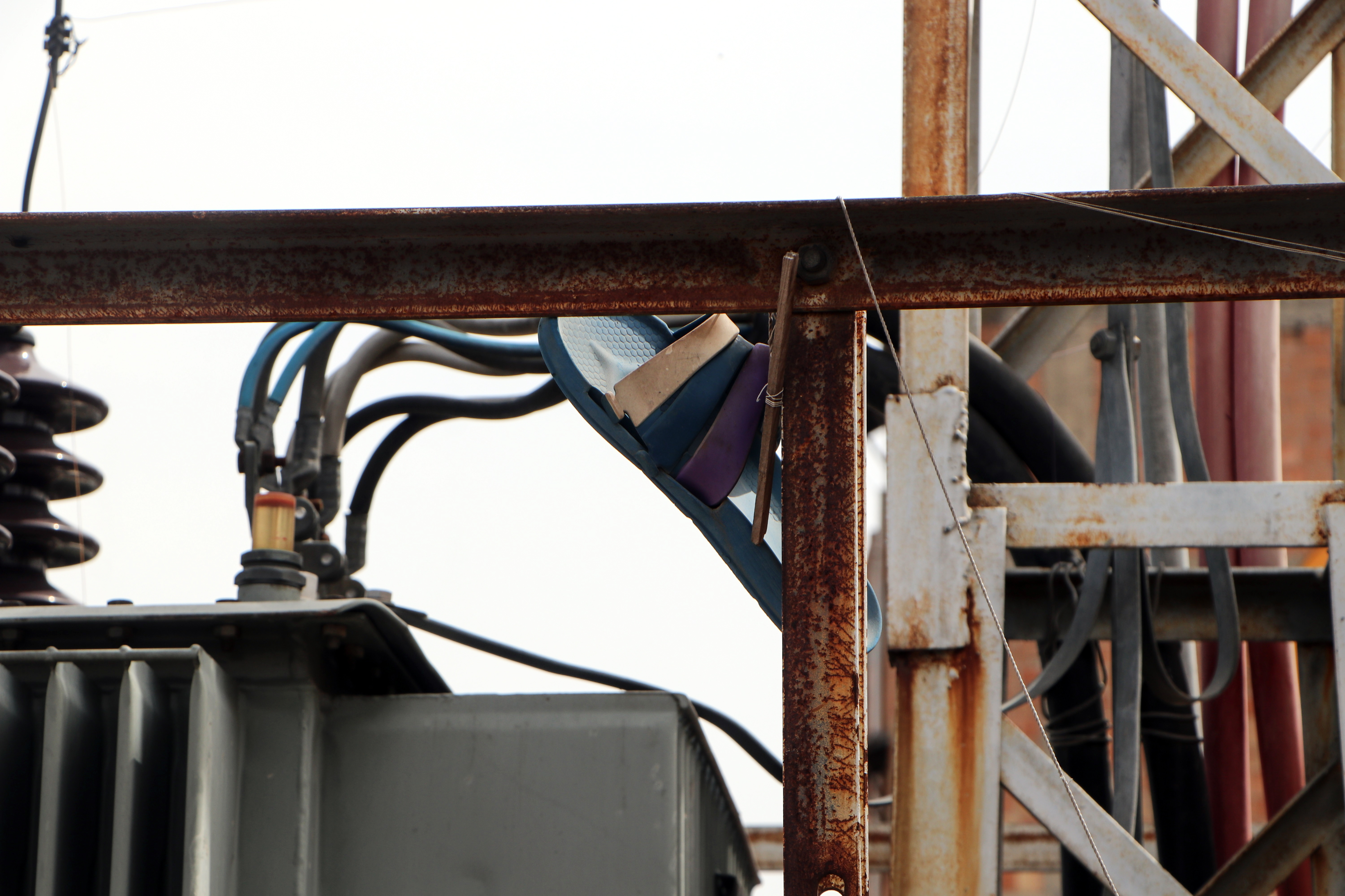 Trafoya takılan uçurtmasını almak isterken akıma kapılan çocuk ağır yaralandı; babadan ihmal iddiası - Görsel 6