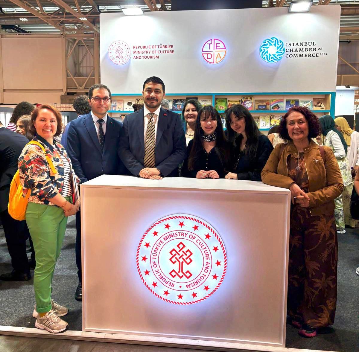 Ünüvar Kardeşler, Bologna Uluslararası Kitap Fuarı’nda Türkiye’yi Temsil Etti - Görsel 1