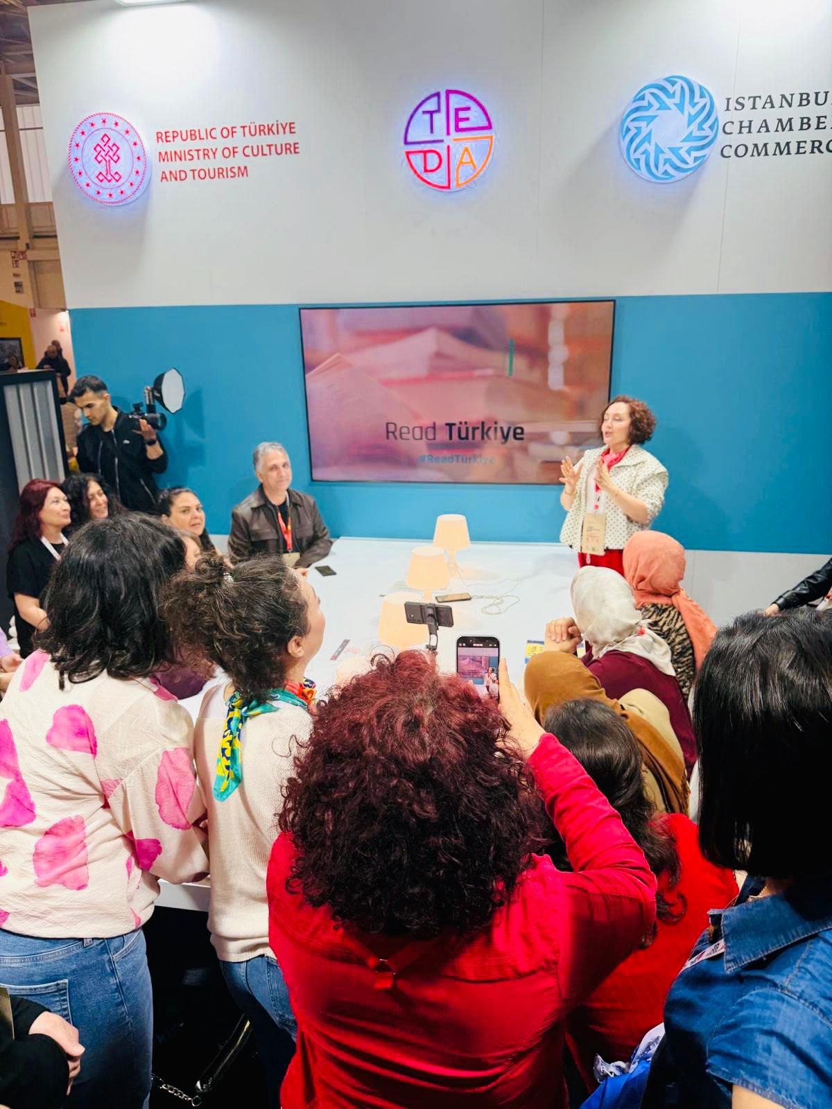 Ünüvar Kardeşler, Bologna Uluslararası Kitap Fuarı’nda Türkiye’yi Temsil Etti - Görsel 2