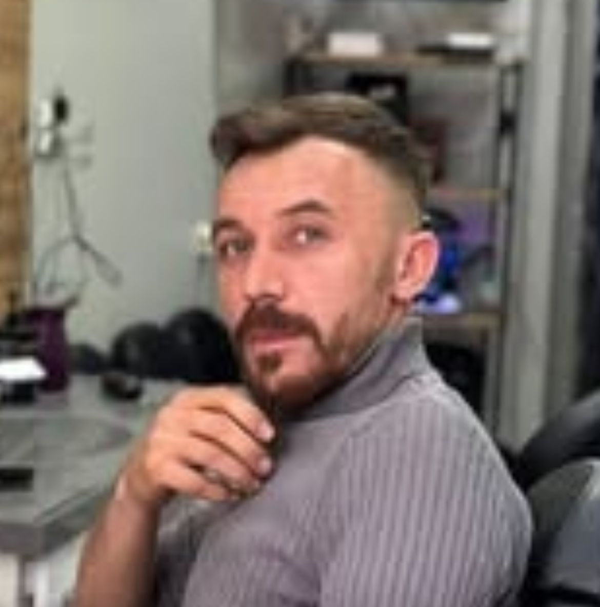 Beton direğe çarpan otomobilin sürücüsü öldü - Görsel 1