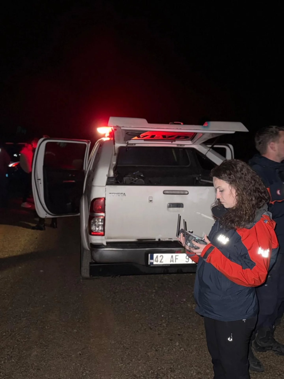 Seydişehir’de Nefes Kesen Kurtarma: Dağda Mahsur Kalan Vatandaş Drone ile Bulundu! - Görsel 3