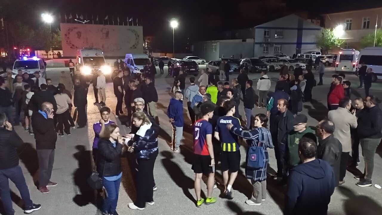 Aydın’da fen lisesi pansiyonunda yangın: 46 öğrenci tahliye edildi - - Görsel 5