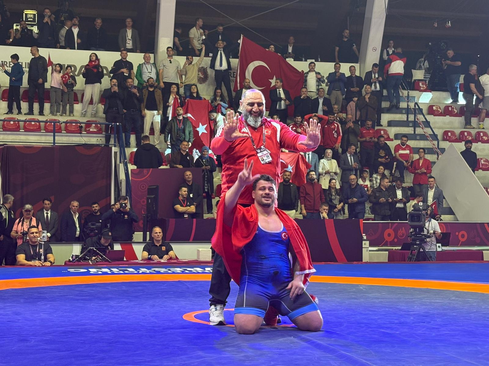 ?? Tarih Yazıldı: Rıza Kayaalp 13. Kez Avrupa’nın Zirvesinde! - Görsel 1