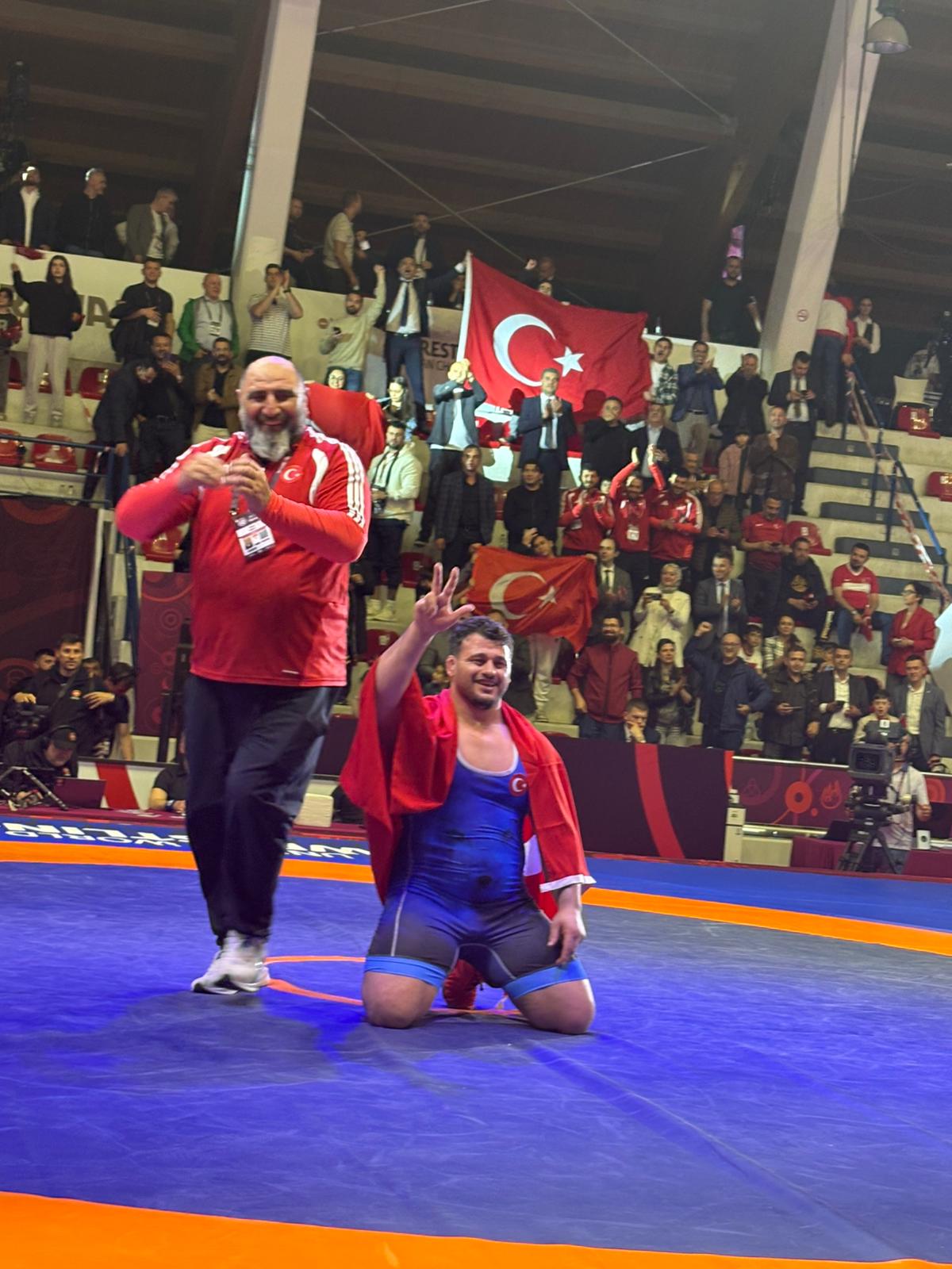 ?? Tarih Yazıldı: Rıza Kayaalp 13. Kez Avrupa’nın Zirvesinde! - Görsel 2