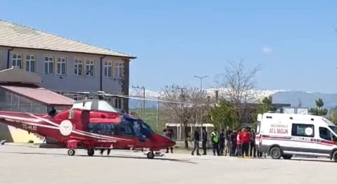 Akkise’de Bitmeyen Tehlike: Kamyonlar Mahalleye Giriyor, Çevre Yolu Talebi Yıllardır Karşılıksız - Görsel 1