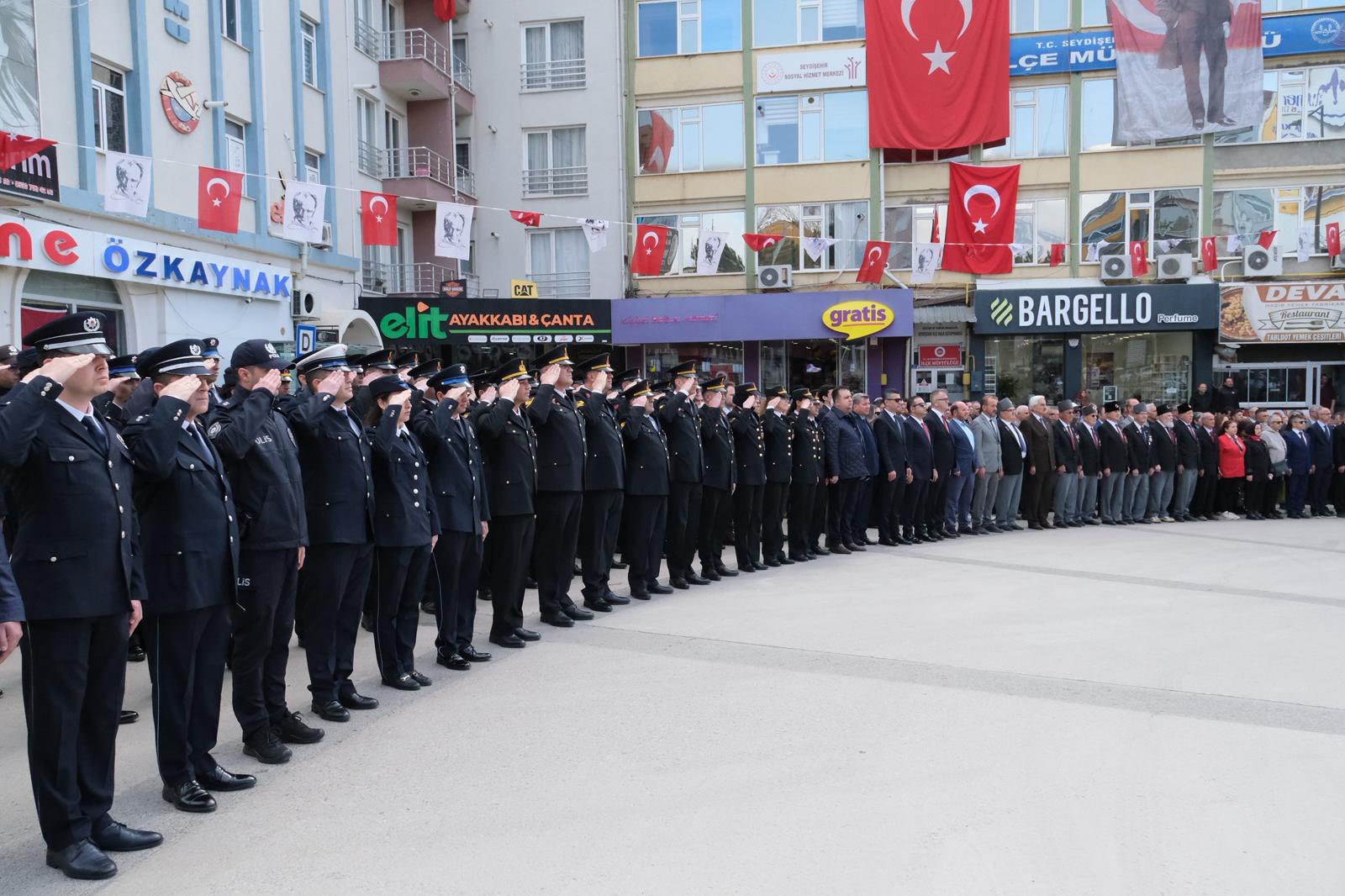 Seydişehir’de 23 Nisan coşkusu: Çocuklar anıtta ve okulda bayramı doyasıya yaşadı - Görsel 3