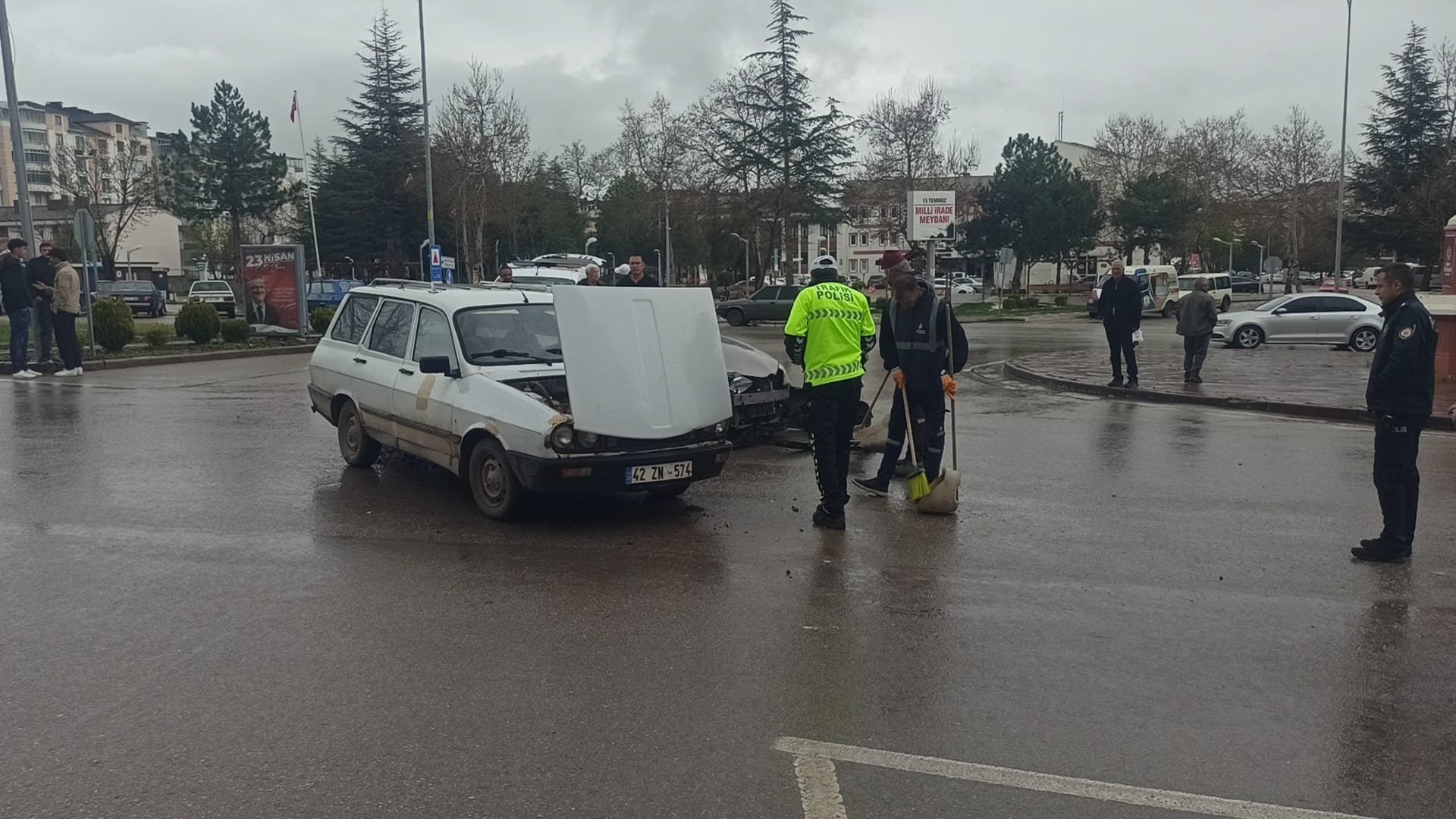 Seydişehir'de İki Otomobil Çarpıştı: 1 Yaralı - Görsel 5