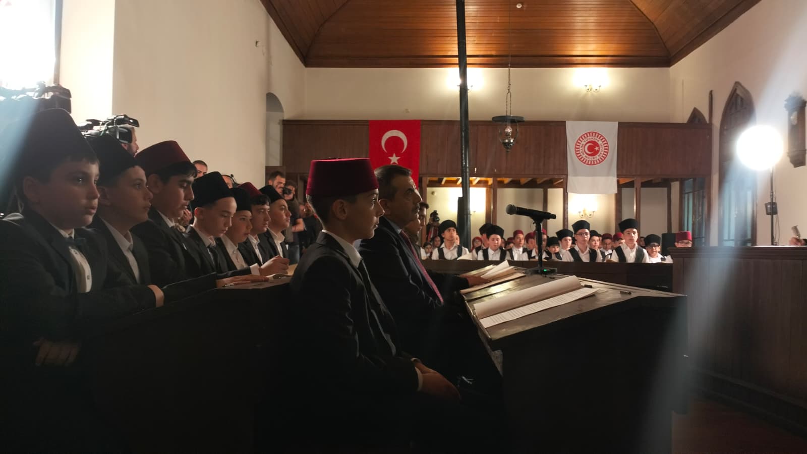 Ankara- Bakan Tekin, öğrencilerle 1'inci TBMM'ye yürüdü - Görsel 7