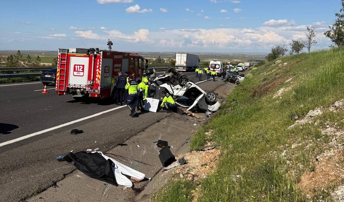 Şanlıurfa'da zincirleme kaza: 3 ölü, 5 yaralı - Görsel 1