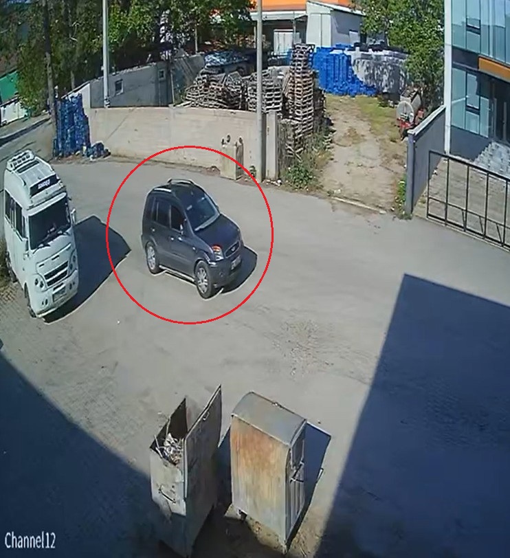 Borcunu ödemediği için icra takibi başlatan avukatı öldürdü, kız kardeşini yaraladı  - Görsel 3