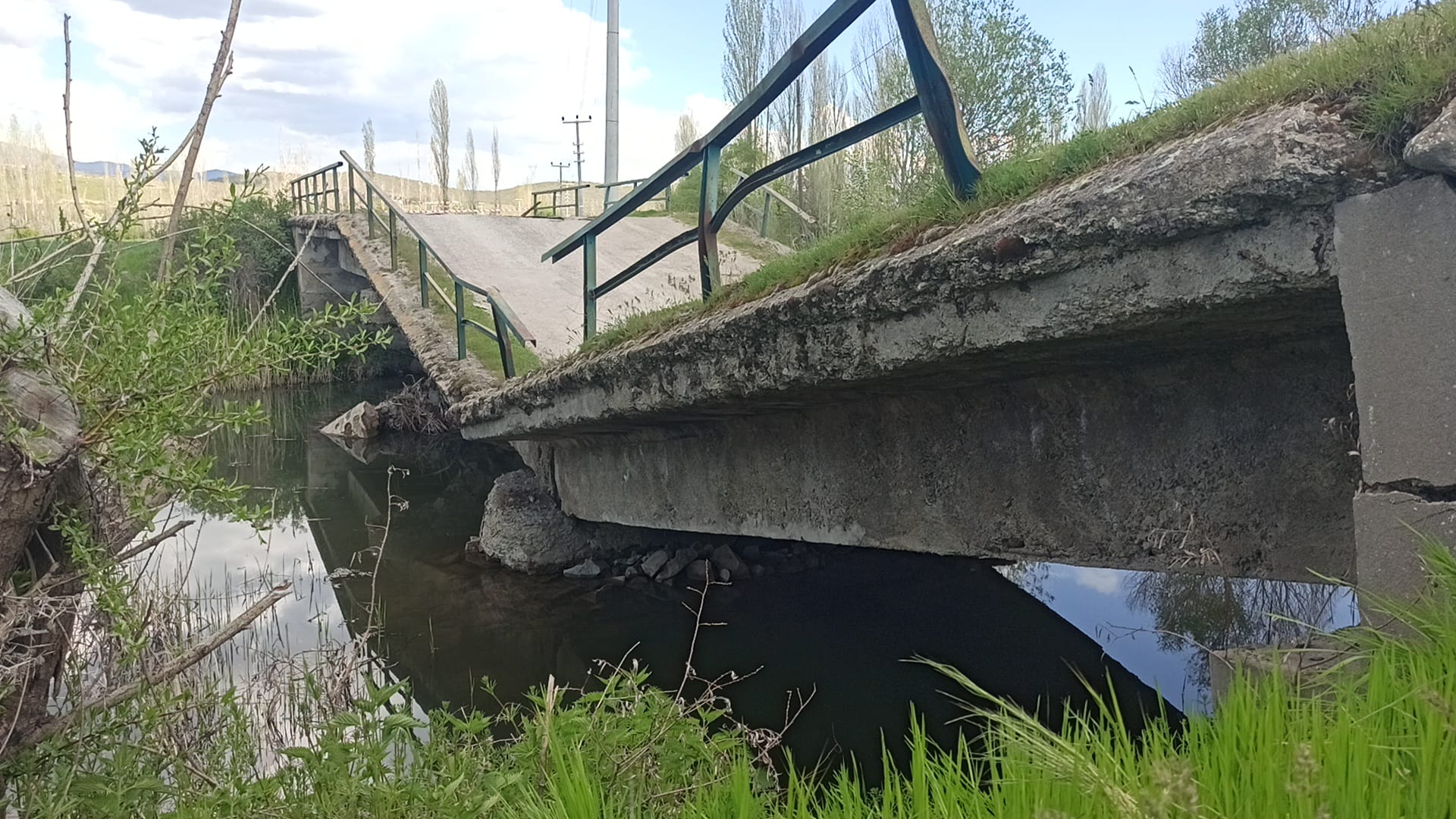 Çarşamba Kanalı Üzerindeki Köprü Çöktü: Besiciler Mağdur! - Görsel 2