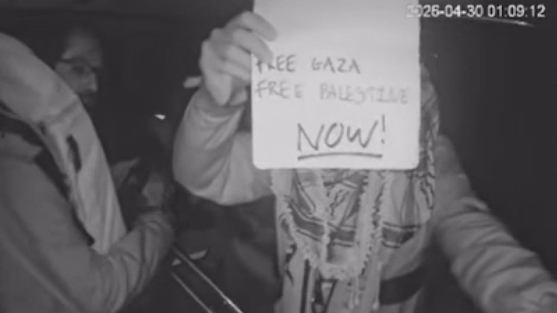 İsrail, Global Sumud Filosu'nu Yunanistan yakınlarında abluka altına aldı - Görsel 4