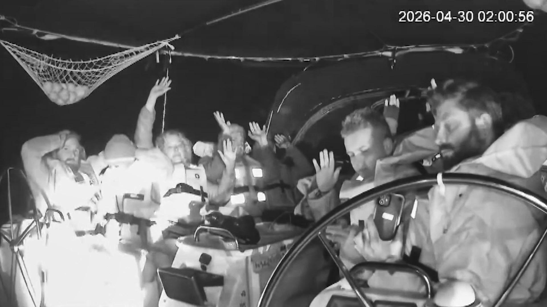 İsrail, Global Sumud Filosu'nu Yunanistan yakınlarında abluka altına aldı - Görsel 5