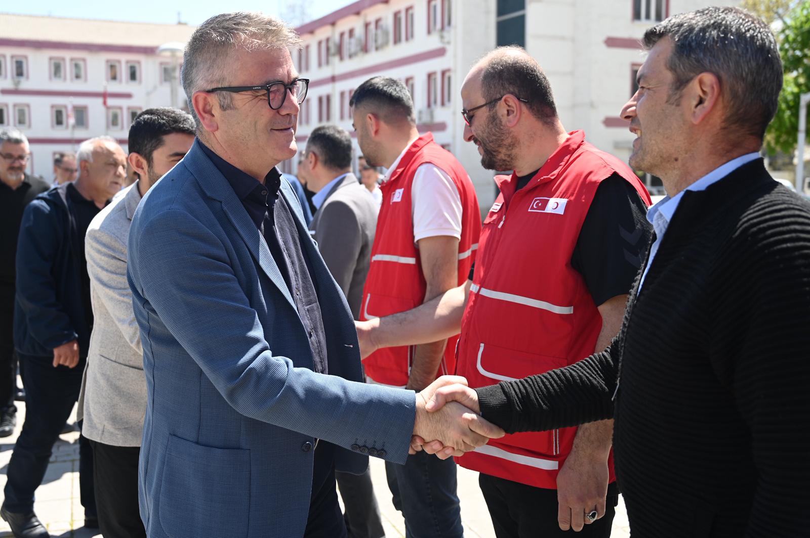 BAŞKAN USTAOĞLU VE ÇALIŞMA ARKADAŞLARI KAN BAĞIŞINDA BULUNDU  - Görsel 2
