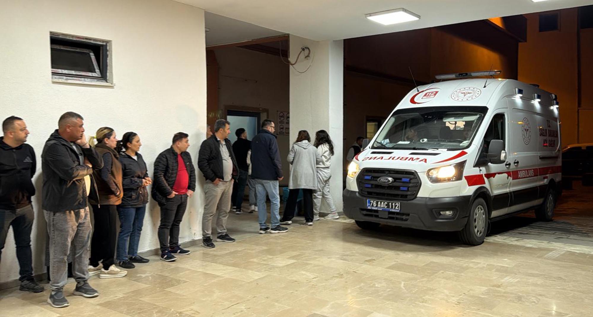 Iğdırda Ortaokul öğrencisi tüfekle oynarken kazara arkadaşını vurdu - Görsel 1